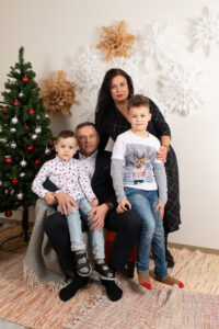 Viljandi vallavanem Alar karu koos perega 2022. aasta jõulude eel