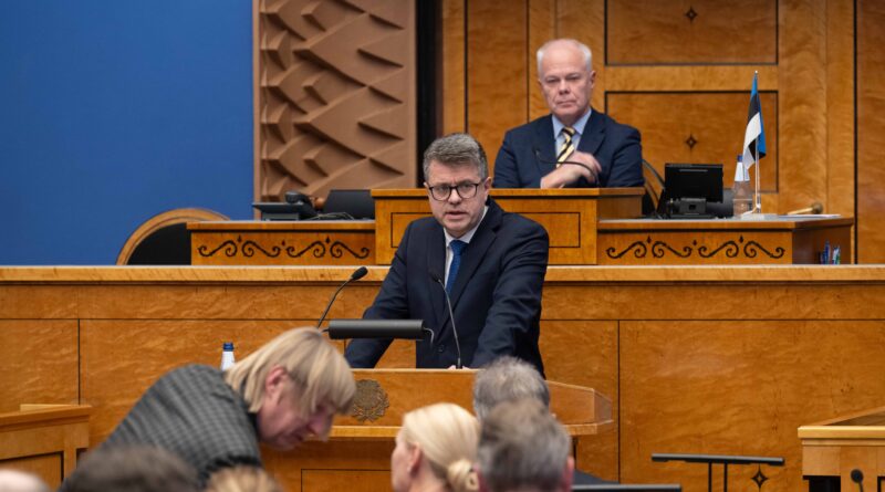 Urmas Reinsalu: kas me täna põhiseadust luues annaksime kodakondsuseta isikutele hääleõiguse? Ei!